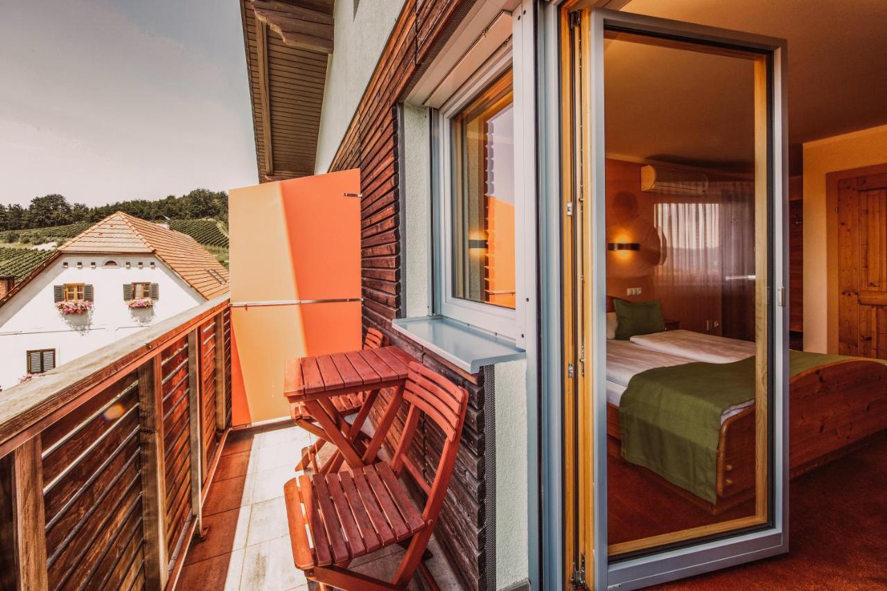 Weingut Kollerhof Am Eichberg Villa ลอยช์ชาค ภายนอก รูปภาพ